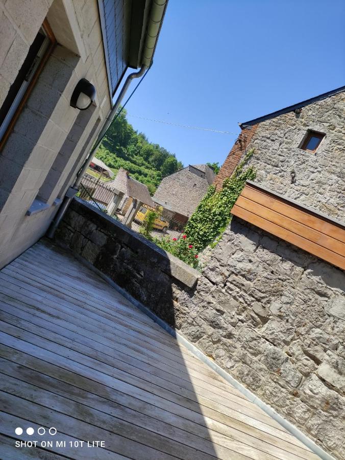 Celles  Gite A L'Ombre Du Clocher Avec Jacuzzi Et Sauna Privatifs المظهر الخارجي الصورة